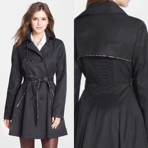 Betsey Johnson Jackets & Blazers - Betsey Johnson Trench w/Leopard Piping